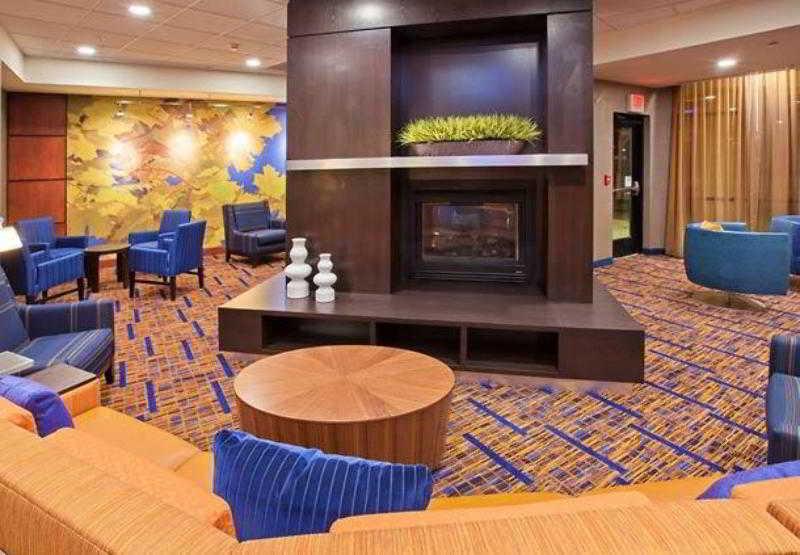 Courtyard Louisville Northeast Luaran gambar