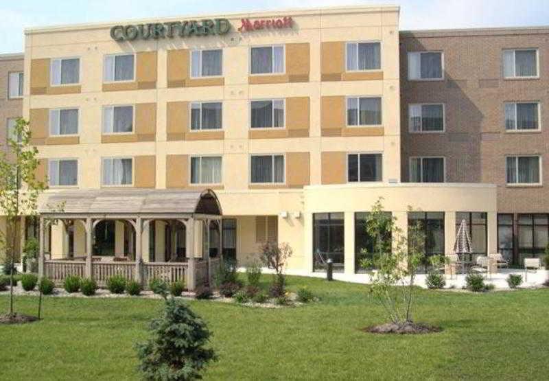 Courtyard Louisville Northeast Luaran gambar